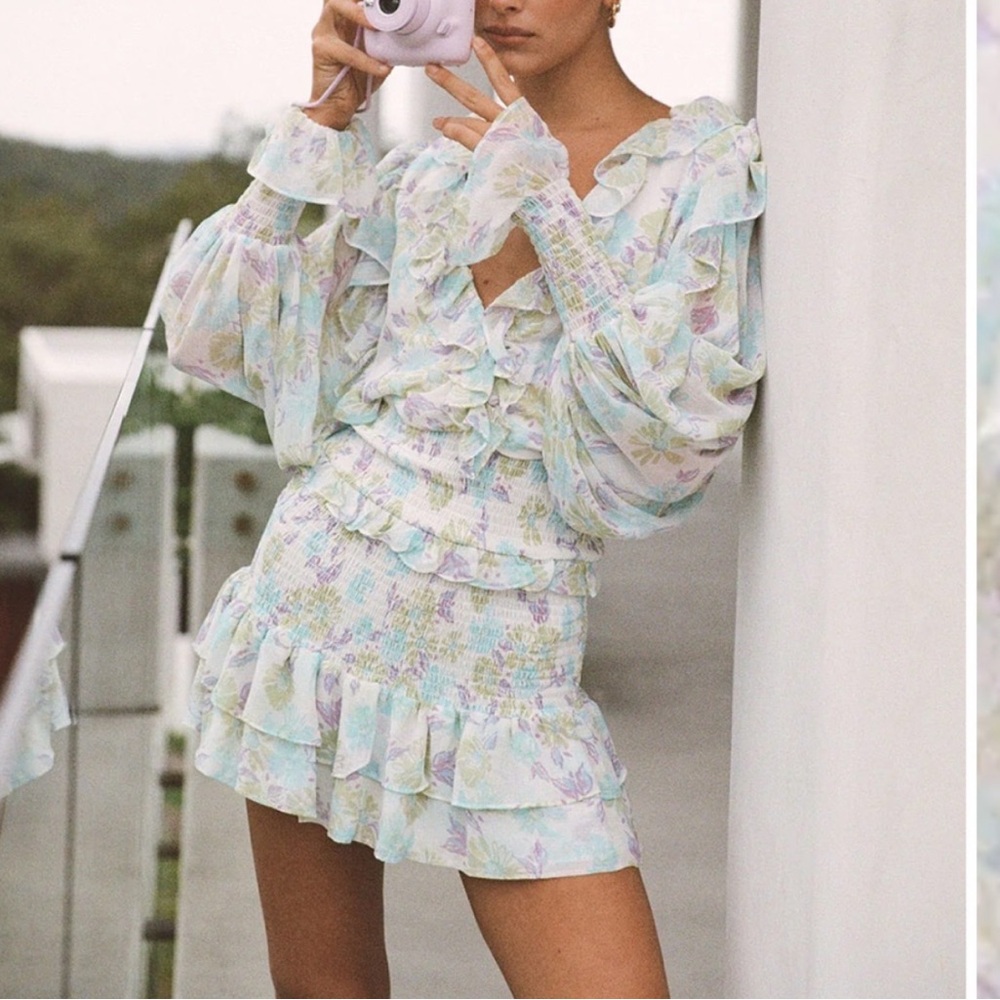 NEW NWT Sabo Skirt Zaina Floral Smocked Mini Dress | Size Medium